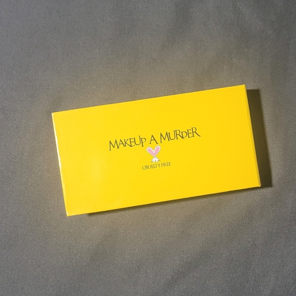 Makeup A Murder Evidence Marker 4 Eyelashes - Picture 7 of 8